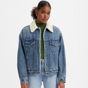 Levi’s Sherpa Lined Jacket (faux fur)